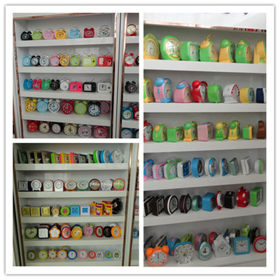 鐘表廠家直銷4寸金屬打鈴鬧鐘與卡通懶人鬧鐘批發(fā)介紹